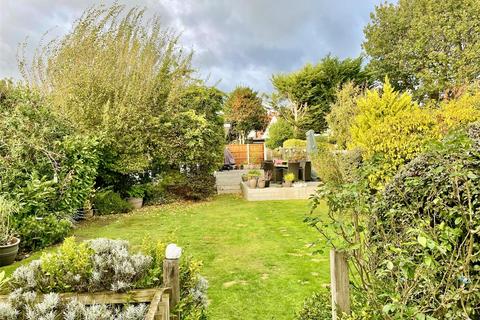 undefined, Woodside, Leigh-on-Sea, Essex, SS9