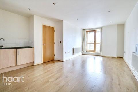 2 bedroom apartment for sale, Bowman Lane, LEEDS