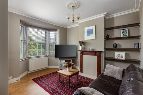 3 bedroom cottage for sale, Reigate Road, Hookwood, Horley, Surrey, RH6