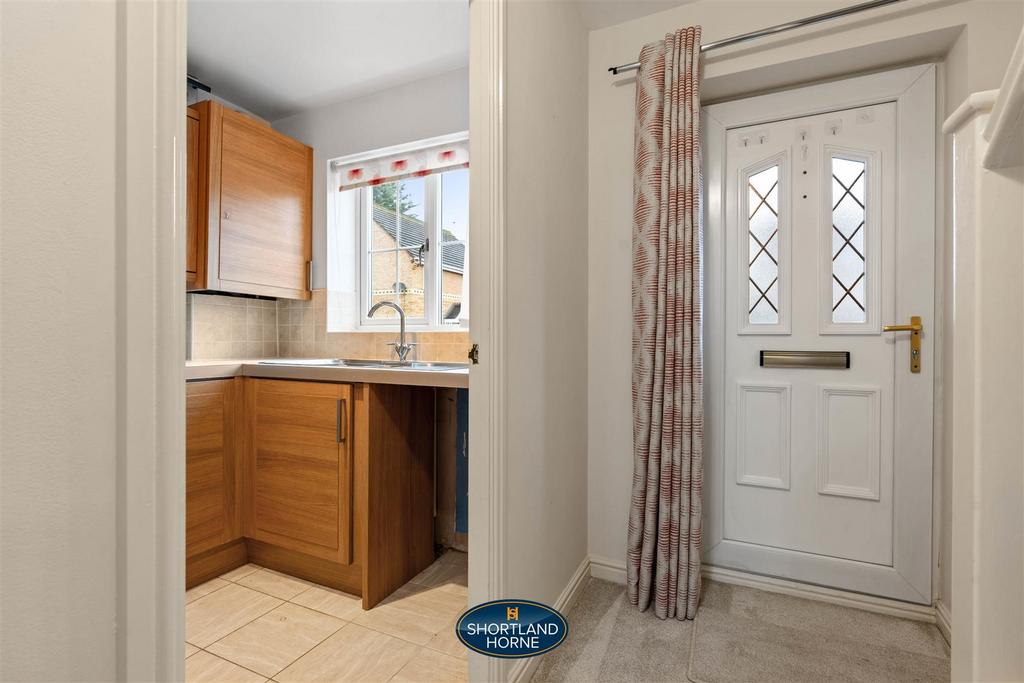 Hall/kitchen