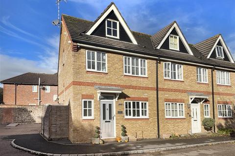 Balmoral Close, Rustington BN16