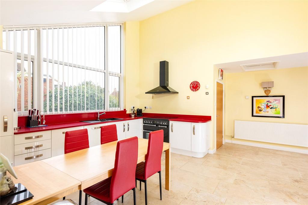Kitchen/Breakfast Rm