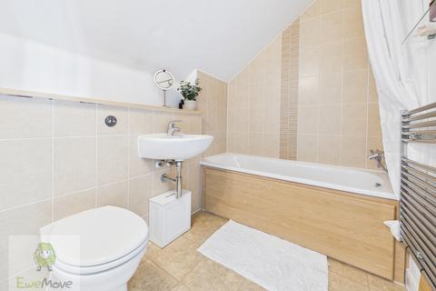 22 Alisander Close, Snodland, ME6 5SH