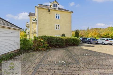 22 Alisander Close, Snodland, ME6 5SH