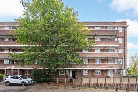 2 bedroom flat for sale, Monument Gardens, Lewisham, London, SE13