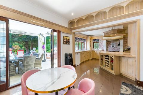 6 bedroom detached house for sale, Bedford Road, Northwood, Hertfordshire, HA6