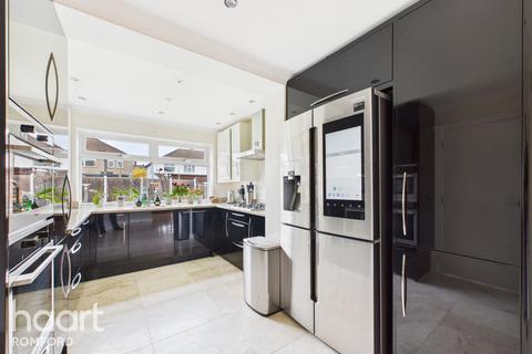 undefined, Don Way, Romford, RM1 4YR