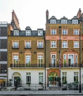 Office to rent, 48-49 Russell Sq London WC1B 4JP