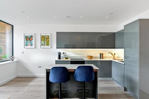 Silbury Boulevard, Milton Keynes, MK9