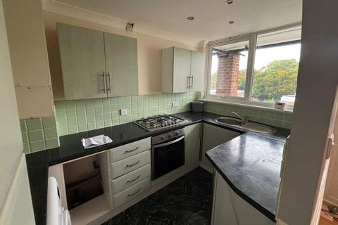 2 bedroom flat for sale, 60A Edgewood Drive, Orpington, Kent, BR6 6LH