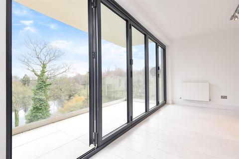 2 bedroom apartment to rent, Vale Of Health, Hampstead, NW3