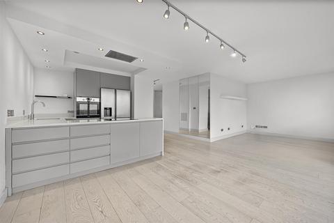 2 bedroom apartment to rent, Vale Of Health, Hampstead, NW3