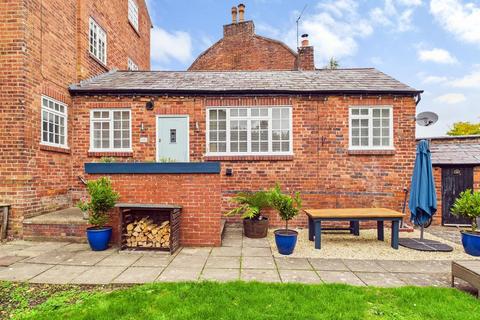 Park Alley, High Street, Bewdley
