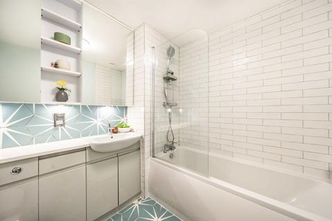 1 bedroom flat for sale, Rubens Place, London SW4