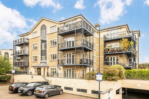 1 bedroom flat for sale, Rubens Place, London SW4