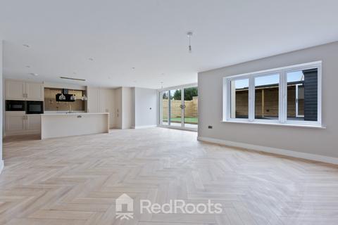 4 bedroom detached house for sale, Sprotbrough, South Yorkshire DN5