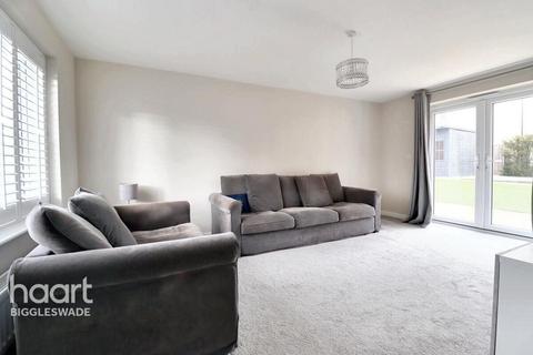 4 bedroom detached house for sale, Walnut Tree Way, Meppershall