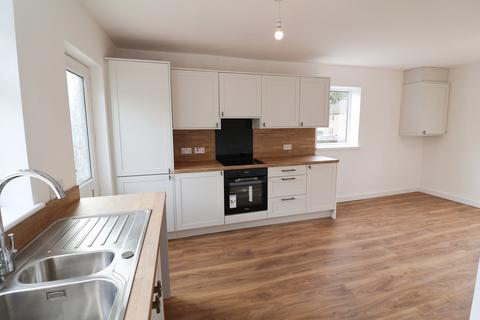 undefined, Queens Drive, Glossop SK13