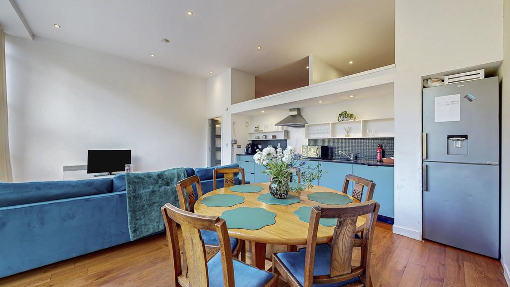 28-web-or-mls-145 Albion Street Flat 1.9 35