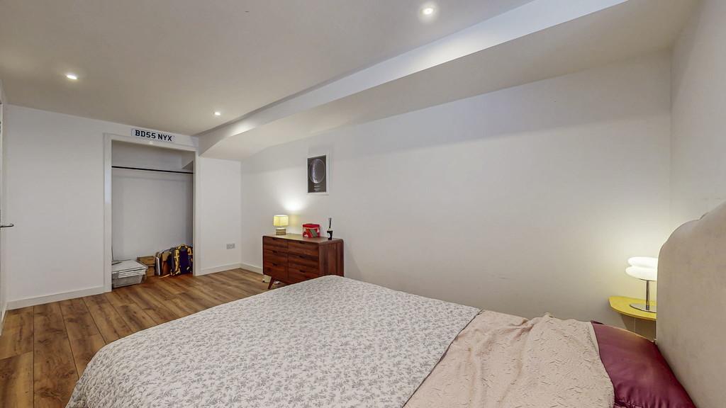 40-web-or-mls-145 Albion Street Flat 1.9 47