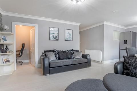 2 bedroom apartment to rent, Devanha Terrace - Basement Floor, Aberdeen