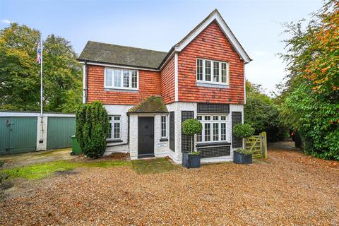 3 bedroom detached house for sale, Mountsfield Lodge, Rye Hill, Rye TN31 7NH