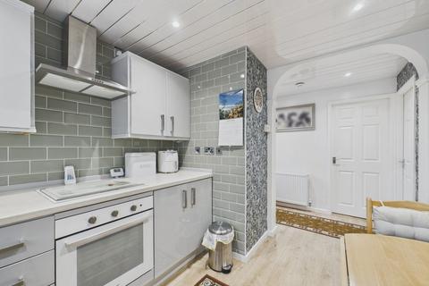 2 bedroom semi-detached bungalow for sale, Greenfield Court, Flanderwell