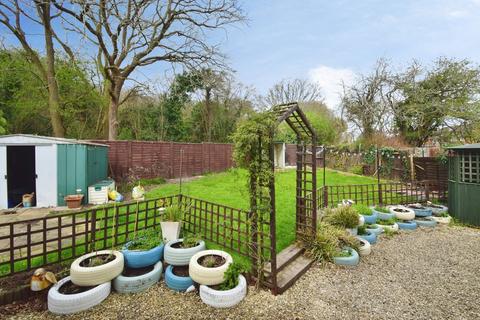 2 bedroom semi-detached house for sale, 8 Oxford Close, Worcester, WR5 1QS