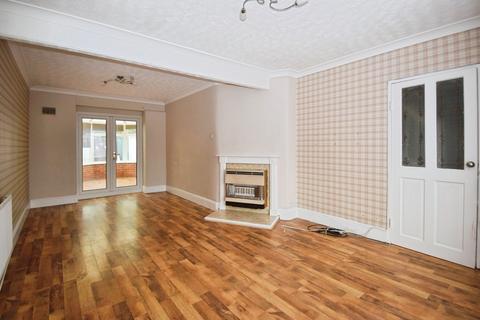 2 bedroom semi-detached house for sale, 8 Oxford Close, Worcester, WR5 1QS