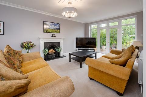 undefined, Warwick Road, Coulsdon CR5