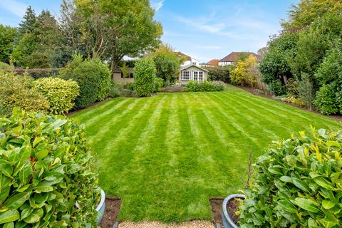 undefined, Warwick Road, Coulsdon CR5