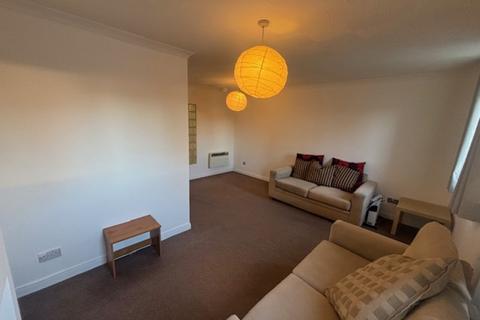 1 bedroom ground floor flat to rent, London Road, Calton