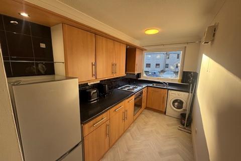 1 bedroom ground floor flat to rent, London Road, Calton