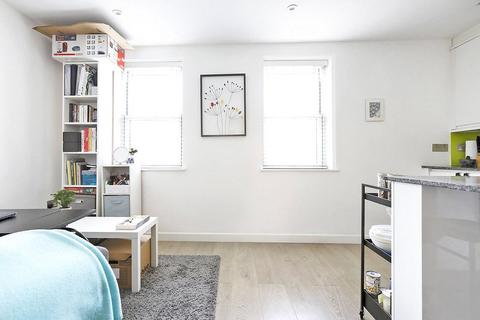 1 bedroom flat to rent, Qube Apartment, 227 Walworth Road, London, SE17
