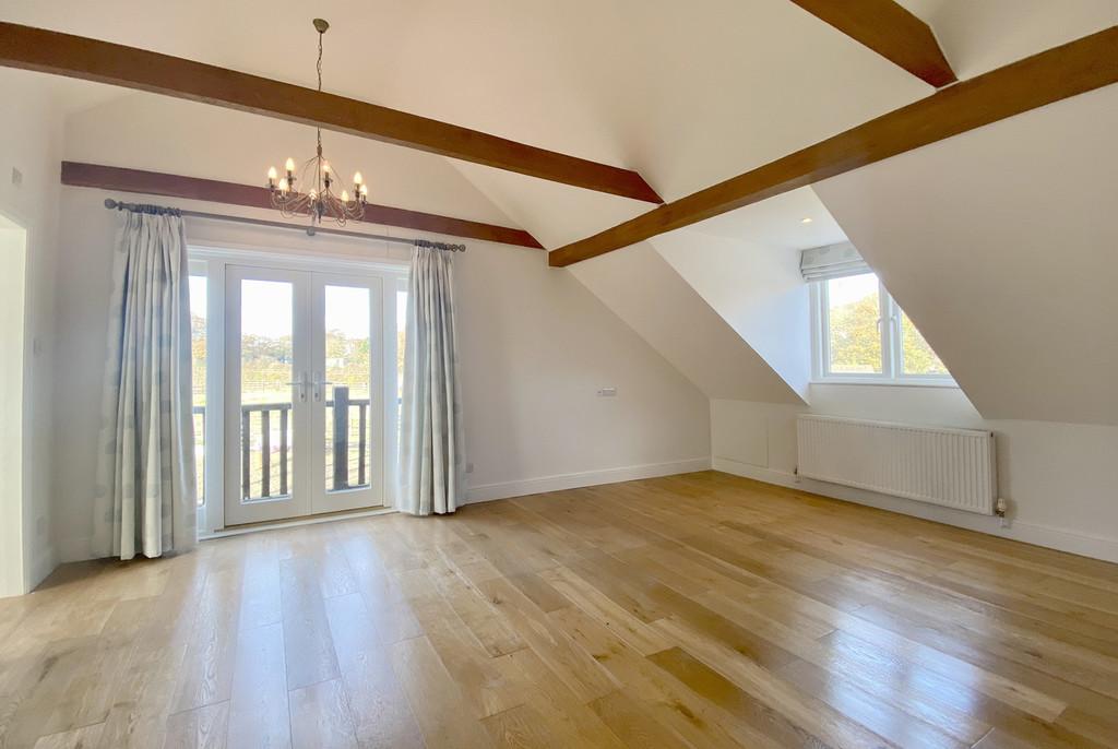 Oakmead Bedroom 1