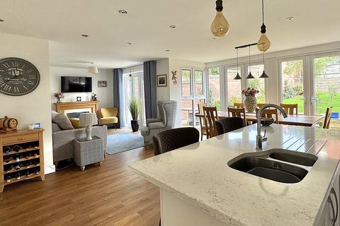 4 bedroom detached house for sale, Austen Drive, Melton Mowbray