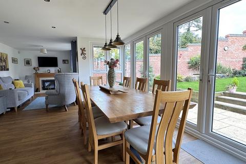 4 bedroom detached house for sale, Austen Drive, Melton Mowbray