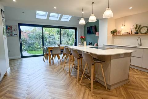 undefined, Thame, Oxfordshire, OX9