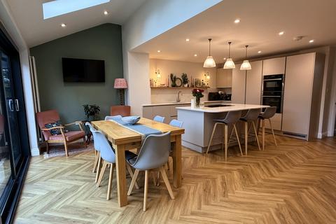 undefined, Thame, Oxfordshire, OX9