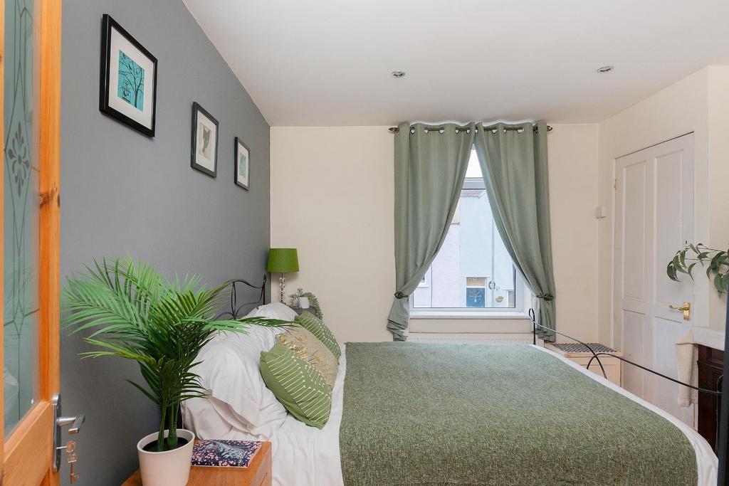 2 S0 HTN - Bedroom D.jpg