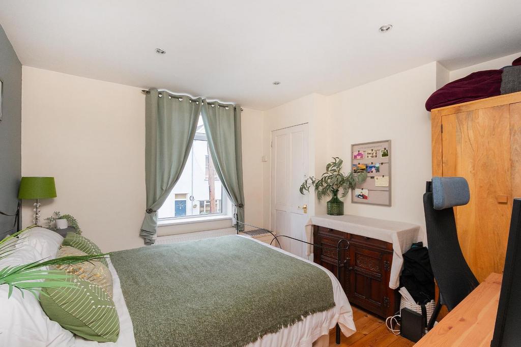 2 S0 HTN - Bedroom C.jpg