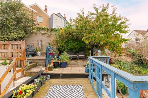 undefined, Summer Hill, Totterdown
