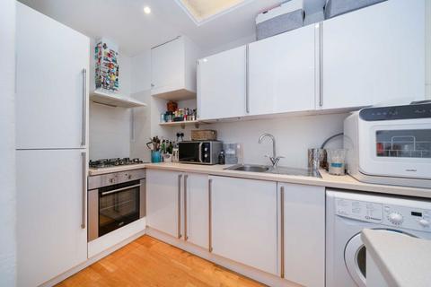 2 bedroom flat to rent, Upper Park Road, London NW3