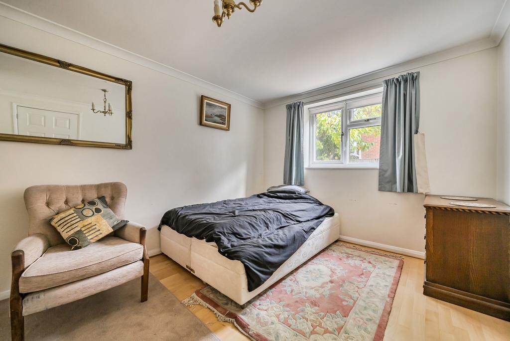 1370458-3-68f8c62...