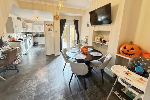 2 bedroom terraced house for sale, Birches Head Road, Staffordshire ST1