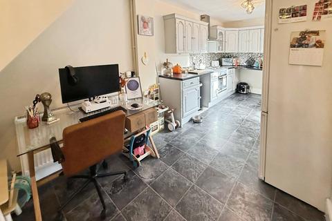 2 bedroom terraced house for sale, Birches Head Road, Staffordshire ST1