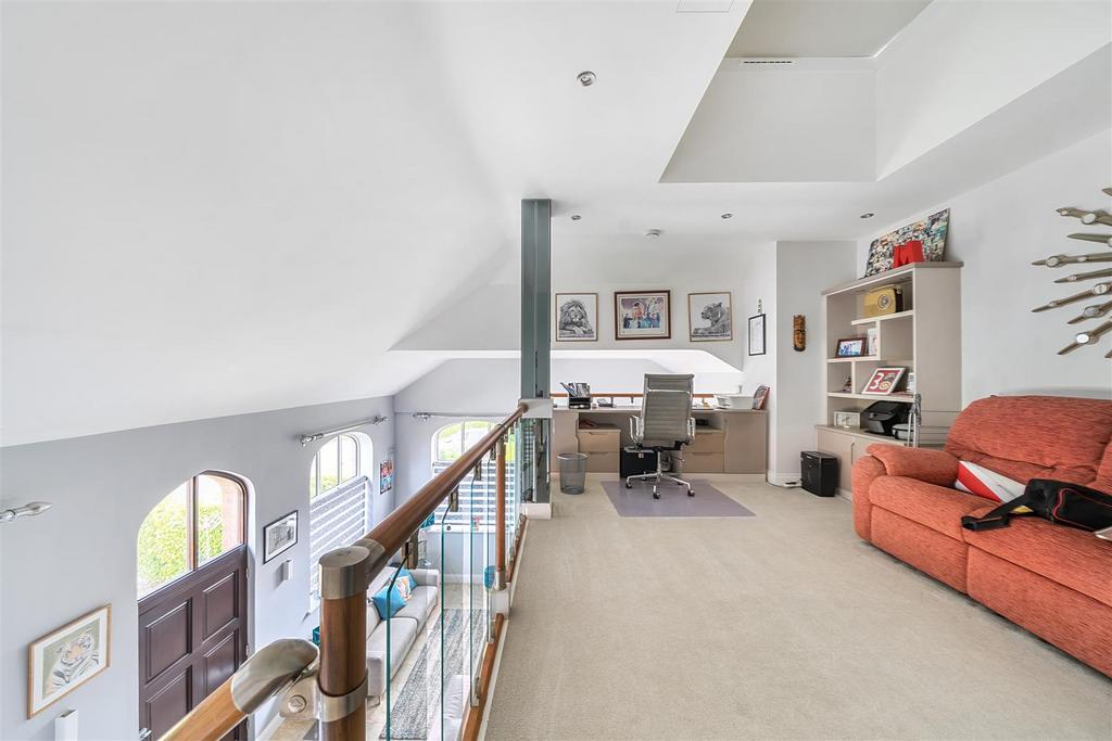 Study/Family Room: