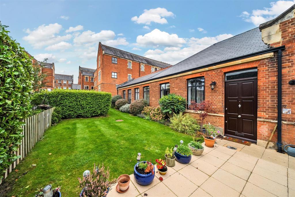 Private Garden: