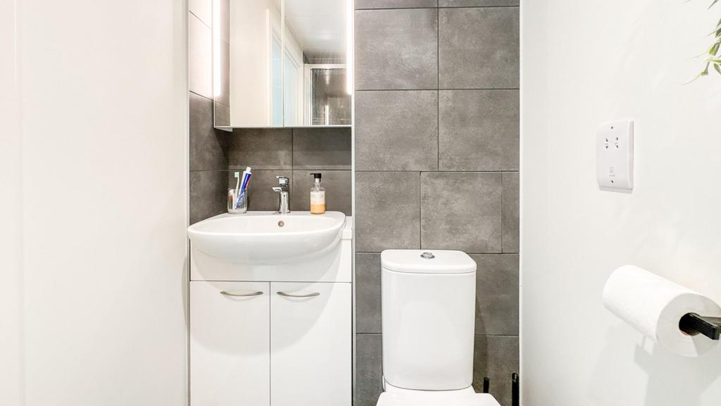 Ensuite Shower Room