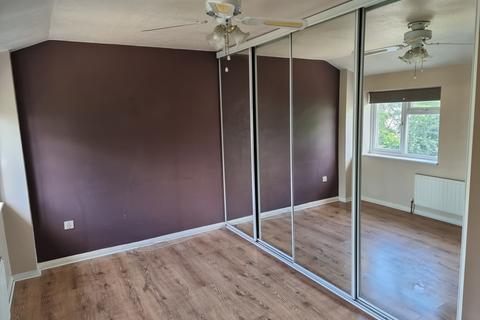 undefined, RAINHAM RM13